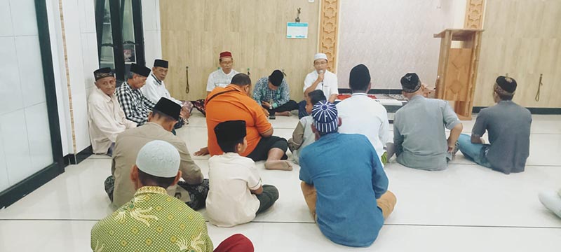 Berbuka bersama dan pengajian untuk meningkatkan keimanan dan beribadah. 
